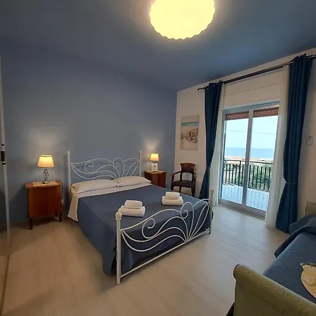 Chez Lucy By Casa In Mente 3*